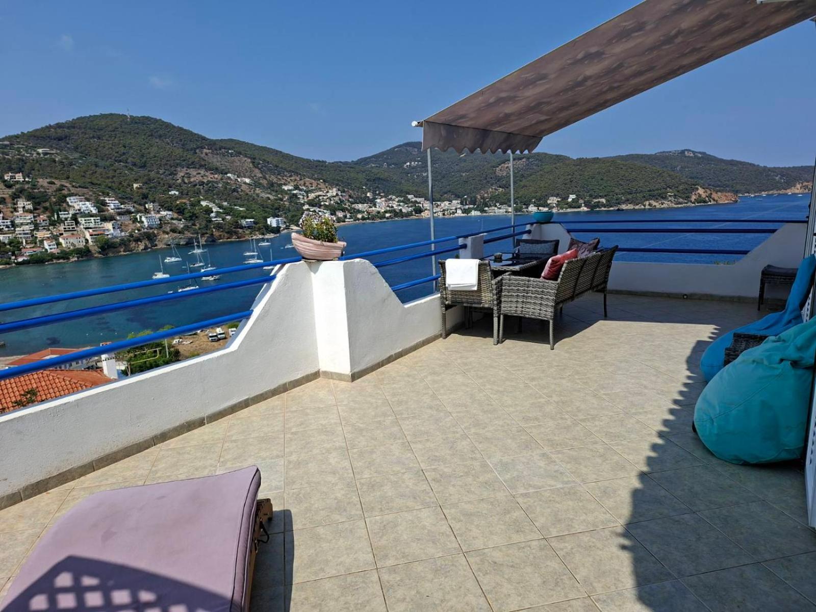 Dom wakacyjny Sunrise View House Poros Town